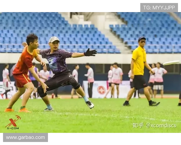 杭州飞盘队在世界攀岩锦标赛中以64分领先其他队伍展现强大实力